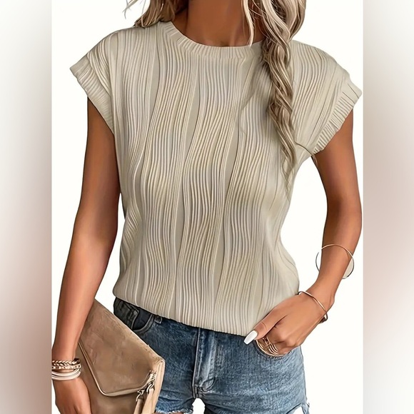 Women’s Beige Textured Short Sleeve Career Top - Picture 1 of 7